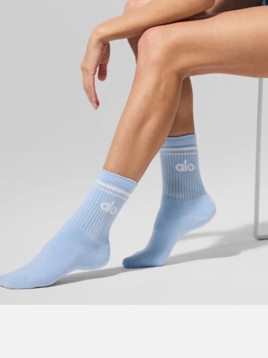 ALO Yoga Other - ALO Yoga Women's Half-Cree Throwback Sock In Seashell Blue